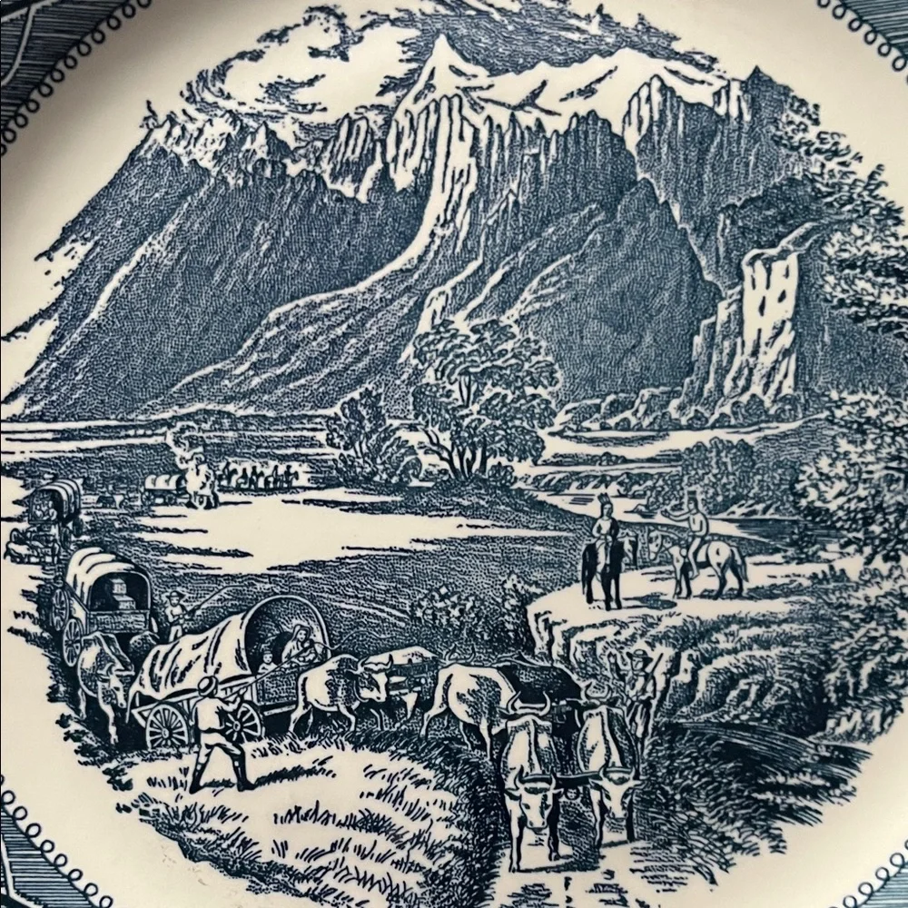 Currier & Ives  Royal China add touch